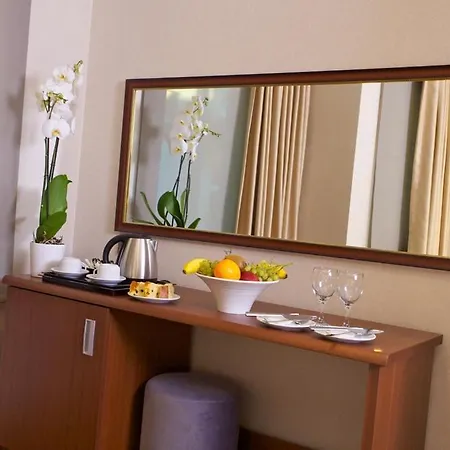 The Coach Hotel *